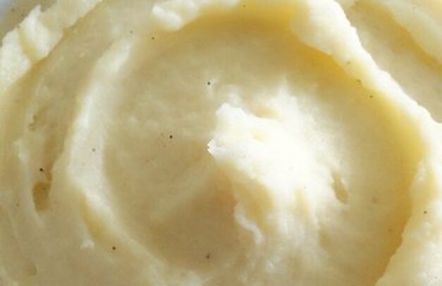 close up photo of mashed potatoes